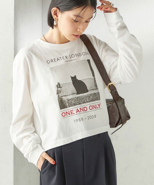 Odub（オーダブ）の「【SHIPS別注】Odub: フォト プリント クロップド ロングスリーブ TEE（Tシャツ/カットソー・レディース・ホワイト/ベージュ系/ダークグレー・ONE SIZE）」の2枚目の写真