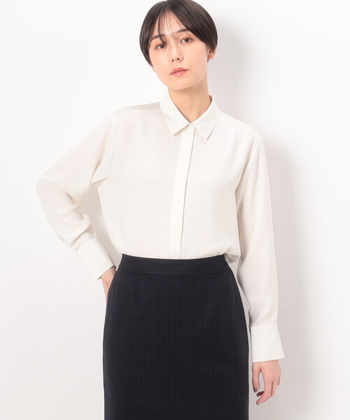 COMME CA（コムサ）の「プルエラバックサテン シャツ（シャツ/ブラウス・レディース・ブラック/オフホワイト・11号/9号）」の6枚目の写真