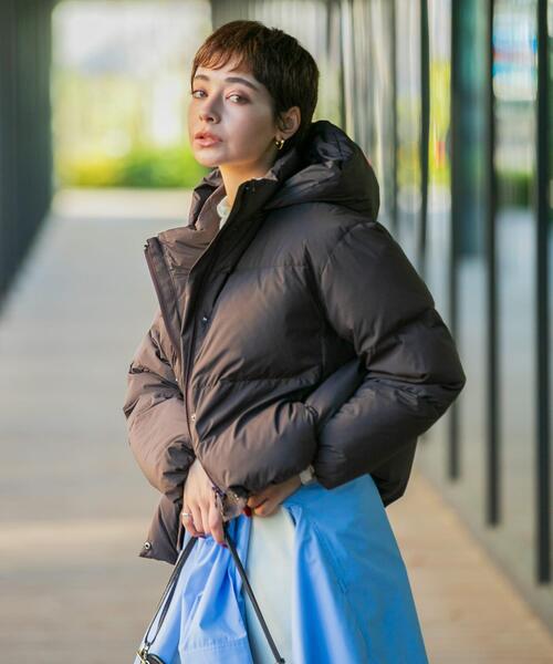 URBAN RESEARCH ROSSO WOMEN（アーバンリサーチ　ロッソ）の「FRENCH DOWNショートダウンコート（ダウンジャケット/コート・レディース・ブラック/ライトベージュ/ブラウン・36/38）」の2枚目の写真