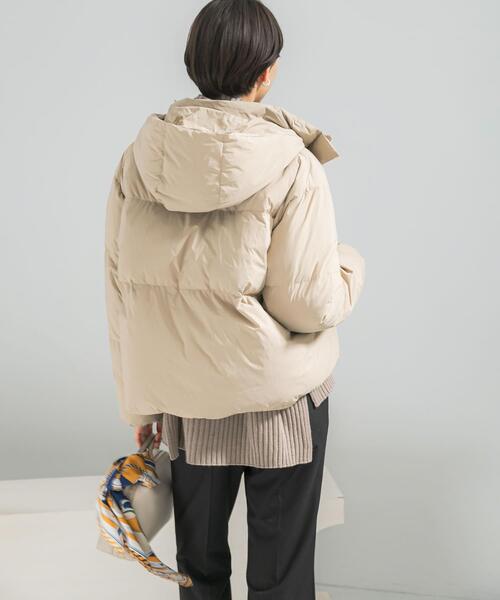 URBAN RESEARCH ROSSO WOMEN（アーバンリサーチ　ロッソ）の「FRENCH DOWNショートダウンコート（ダウンジャケット/コート・レディース・ブラック/ライトベージュ/ブラウン・36/38）」の5枚目の写真