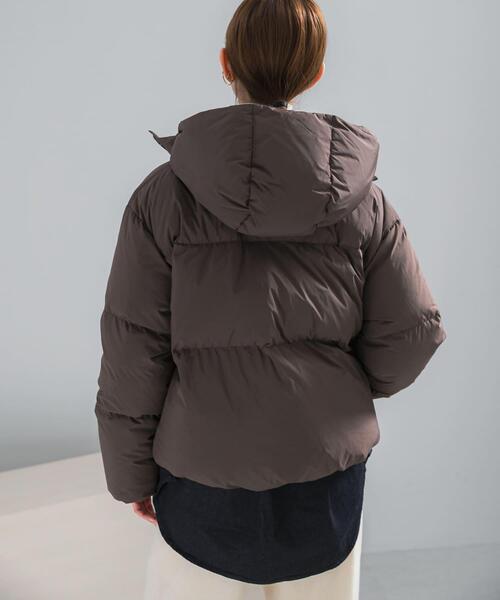 URBAN RESEARCH ROSSO WOMEN（アーバンリサーチ　ロッソ）の「FRENCH DOWNショートダウンコート（ダウンジャケット/コート・レディース・ブラック/ライトベージュ/ブラウン・36/38）」の15枚目の写真