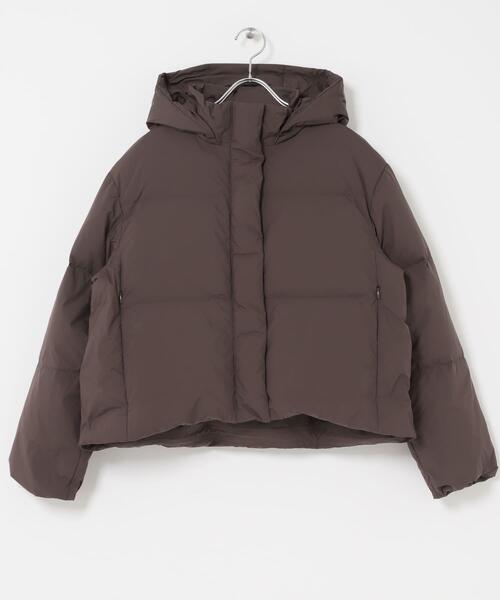 URBAN RESEARCH ROSSO WOMEN（アーバンリサーチ　ロッソ）の「FRENCH DOWNショートダウンコート（ダウンジャケット/コート・レディース・ブラック/ライトベージュ/ブラウン・36/38）」の17枚目の写真