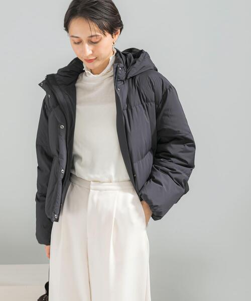 URBAN RESEARCH ROSSO WOMEN（アーバンリサーチ　ロッソ）の「FRENCH DOWNショートダウンコート（ダウンジャケット/コート・レディース・ブラック/ライトベージュ/ブラウン・36/38）」の21枚目の写真