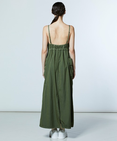 DOUBLE STANDARD CLOTHING（ダブルスタンダードクロージング）の「ツーバスダイドニット カーゴワンピース（ワンピース・レディース・カーキ/ベージュ・38/36）」の5枚目の写真