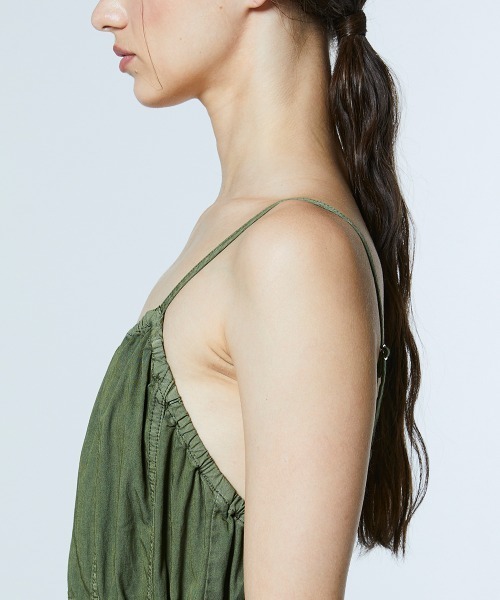 DOUBLE STANDARD CLOTHING（ダブルスタンダードクロージング）の「ツーバスダイドニット カーゴワンピース（ワンピース・レディース・カーキ/ベージュ・38/36）」の7枚目の写真