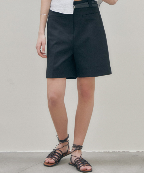 THEMARGOT(ザマルゴット)の「ビスコースバミューダハーフパンツ_black(その他パンツ・レディース・その他・SMALL/MEDIUM)」の1枚目の写真