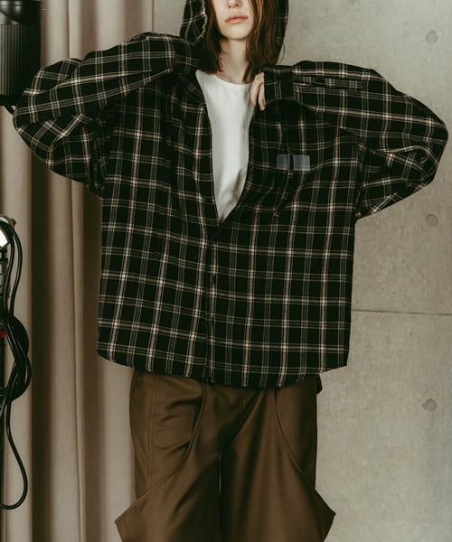 Knuth Marf（クヌースマーフ）の「【Knuth Marf】hooded over shirts（シャツ/ブラウス・レディース・ブラック系1・FREE）」の2枚目の写真