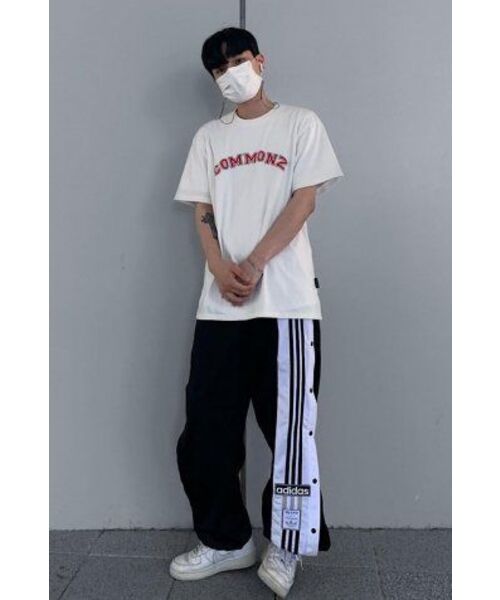 COMMONZ(コモンズ)の「アーチロゴTシャツ_ホワイト(Tシャツ/カットソー・レディース・その他・1/2)」の8枚目の写真