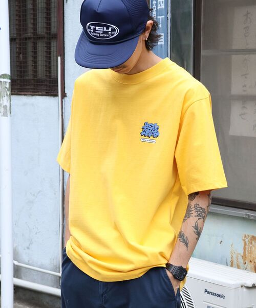 BEN DAVIS(ベンデイビス)の「【BEN DAVIS(ベンデイビス)】OVERLAP TEE NV / Tシャツ クルーネック オーバーサイズ ヘビーウェイト プリント ワンポイント 半袖(Tシャツ/カットソー・メンズ・ブラック/ホワイト/イエロー/ブルーグレー・LARGE/MEDIUM/X-LARGE)」の7枚目の写真