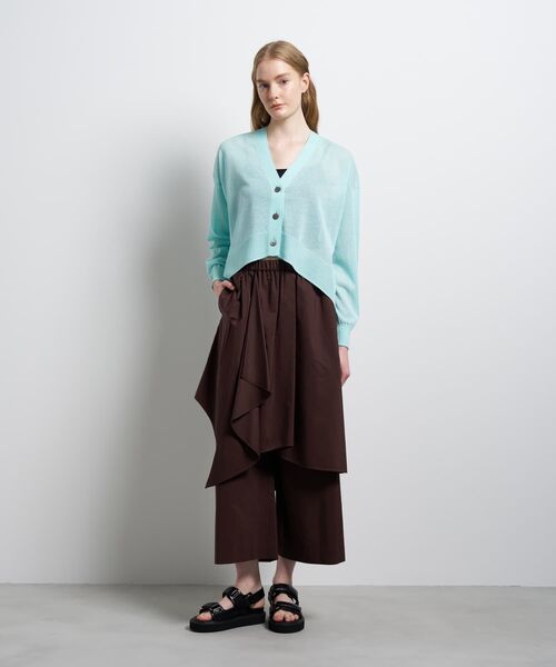 LANVIN en Bleu(ランバンオンブルー)の「Vネックショートカーディガン(ニット/セーター・レディース・オフホワイト/ブラック/ベージュ/ブルー系その他/ピンク・38)」の6枚目の写真