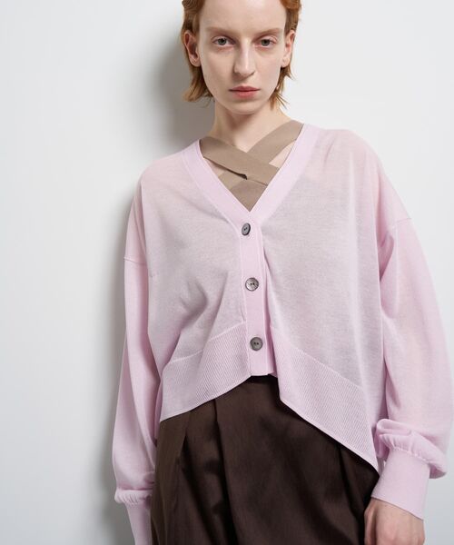 LANVIN en Bleu(ランバンオンブルー)の「Vネックショートカーディガン(ニット/セーター・レディース・オフホワイト/ブラック/ベージュ/ブルー系その他/ピンク・38)」の18枚目の写真