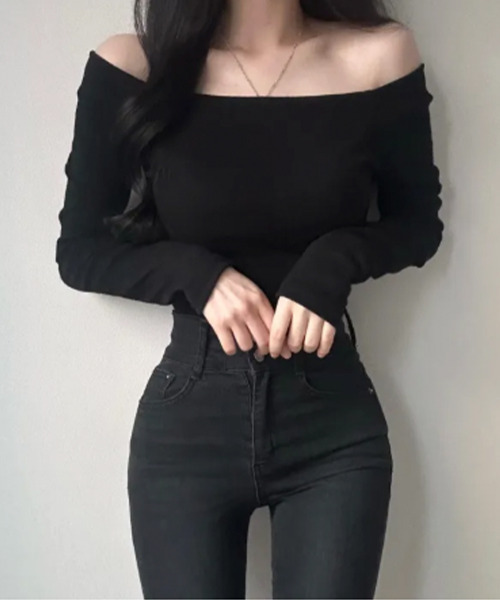 VIVID LADY(ビビッドレディー)の「オフショルダー Tシャツ 長袖(Tシャツ/カットソー・レディース・ブラック/アイボリー・FREE)」の10枚目の写真