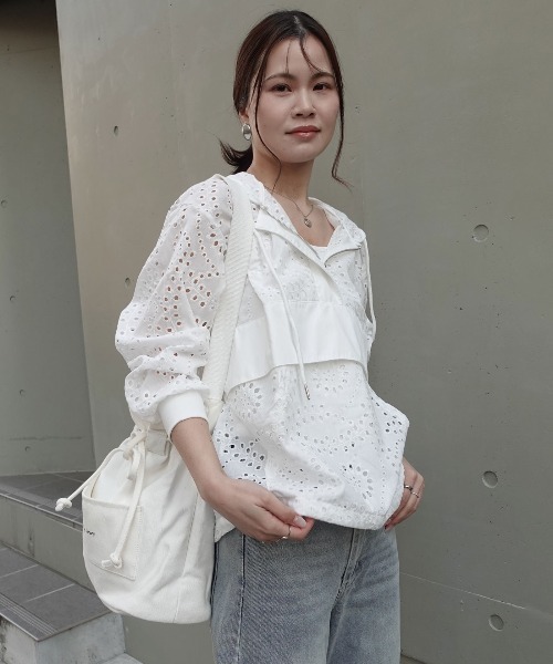 CORNERS（コーナーズ）の「レースアノラックパーカー（シャツ/ブラウス・レディース・ホワイト/ブラック・M）」の3枚目の写真