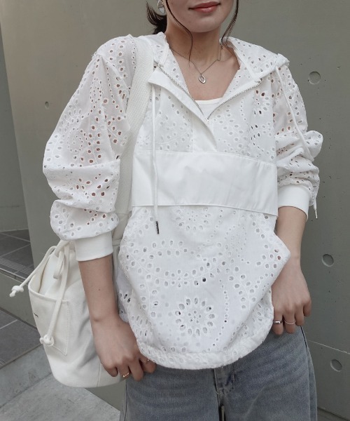 CORNERS（コーナーズ）の「レースアノラックパーカー（シャツ/ブラウス・レディース・ホワイト/ブラック・M）」の4枚目の写真