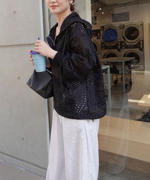 CORNERS（コーナーズ）の「レースアノラックパーカー（シャツ/ブラウス・レディース・ホワイト/ブラック・M）」の10枚目の写真