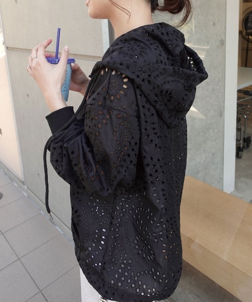 CORNERS（コーナーズ）の「レースアノラックパーカー（シャツ/ブラウス・レディース・ホワイト/ブラック・M）」の12枚目の写真