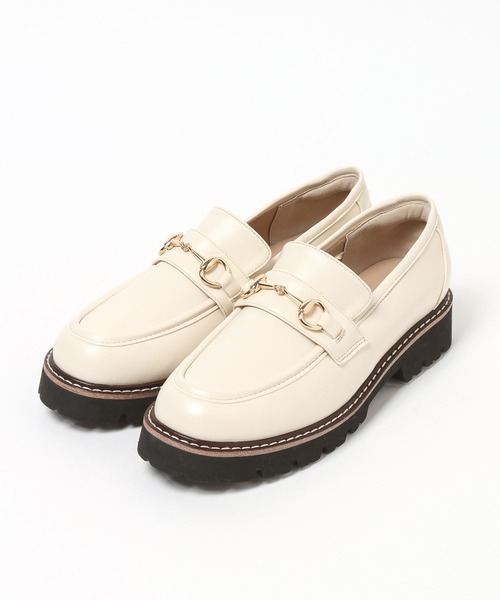 BAYFLOW（ベイフロー）の「[抗菌消臭加工付き]ビットローファー（ローファー・レディース・アイボリー/ブラック・MEDIUM/LARGE）」の5枚目の写真