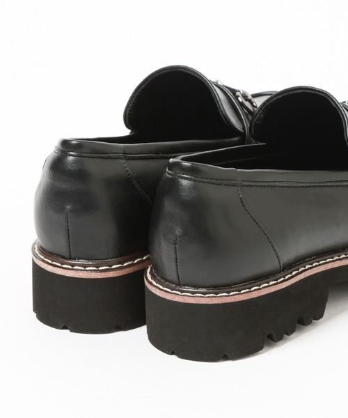 BAYFLOW（ベイフロー）の「[抗菌消臭加工付き]ビットローファー（ローファー・レディース・アイボリー/ブラック・MEDIUM/LARGE）」の15枚目の写真