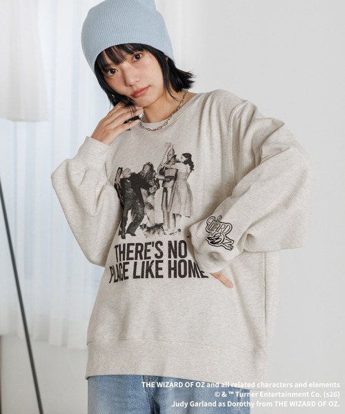 PAGEBOY(ページボーイ)の「《UNISEX》フォトスウェット【PBLIM/オズの魔法使】(スウェット・レディース・グレー/チャコールグレー/ライトブルー・MEDIUM/LARGE)」の9枚目の写真