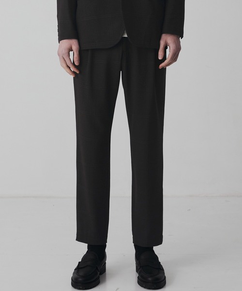 UNITED TOKYO（ユナイテッドトウキョウ）の「【26ss】アウトラスト 2タックスラックス　｜体温調整機能/洗える/SETUP可（スラックス・メンズ・ダークグレー/ネイビー系1/グレー系その他/ブラック/グレイッシュベージュ/チェック・1/4/3/2）」の9枚目の写真