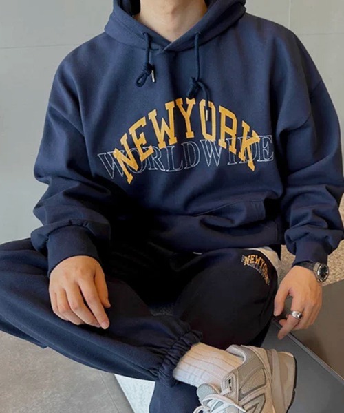 NOWLE(ノウル)の「【NOWLE】刺繍プリントミックス NEW YORK カレッジロゴ スウェットフーディー(パーカー・メンズ・グリーン/ネイビー・X-LARGE/LARGE/MEDIUM)」の2枚目の写真