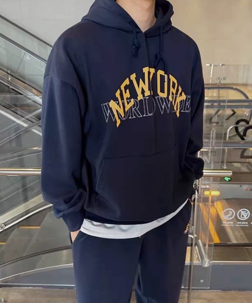 NOWLE(ノウル)の「【NOWLE】刺繍プリントミックス NEW YORK カレッジロゴ スウェットフーディー(パーカー・メンズ・グリーン/ネイビー・X-LARGE/LARGE/MEDIUM)」の3枚目の写真