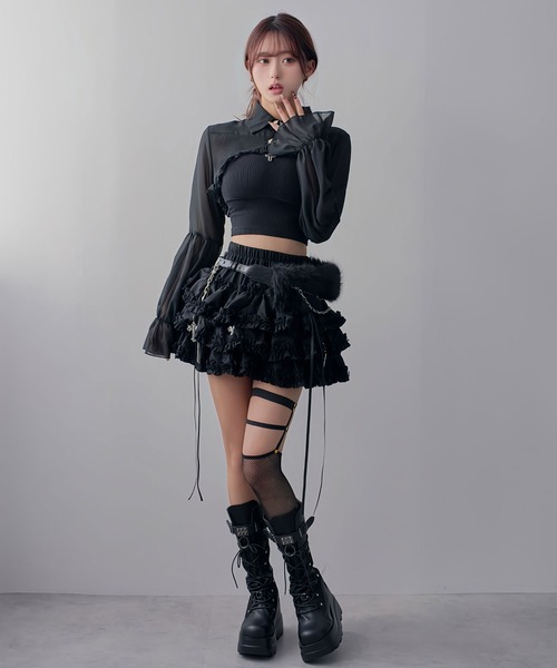 Diable baiser(ディアブルベーゼ)の「地雷系十字架パーツ付フリルインナーパンツティアードスカパン【スカート】【サブカル】(スカート・レディース・ブラック・FREE)」の2枚目の写真
