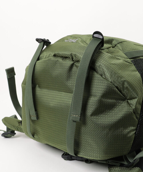 Gramicci(グラミチ)の「【GRAMICCI】DAY PACK 25L(ショルダーバッグ・メンズ・ブラック・FREE)」の8枚目の写真