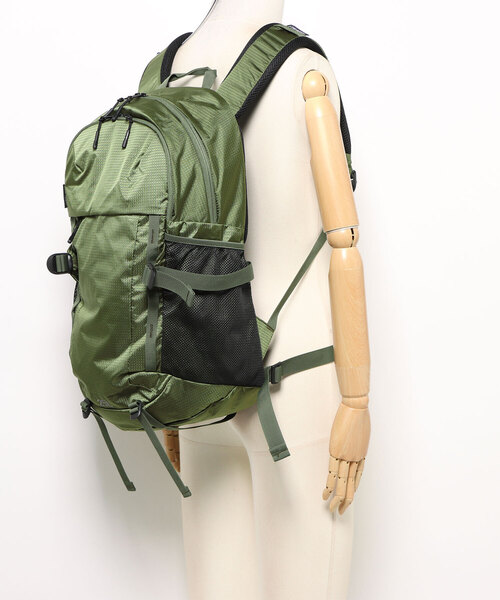 Gramicci(グラミチ)の「【GRAMICCI】DAY PACK 25L(ショルダーバッグ・メンズ・ブラック・FREE)」の5枚目の写真