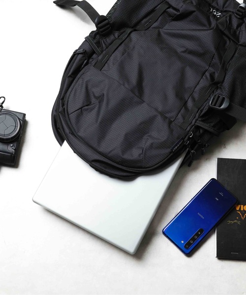 Gramicci(グラミチ)の「【GRAMICCI】DAY PACK 25L(ショルダーバッグ・メンズ・ブラック・FREE)」の12枚目の写真