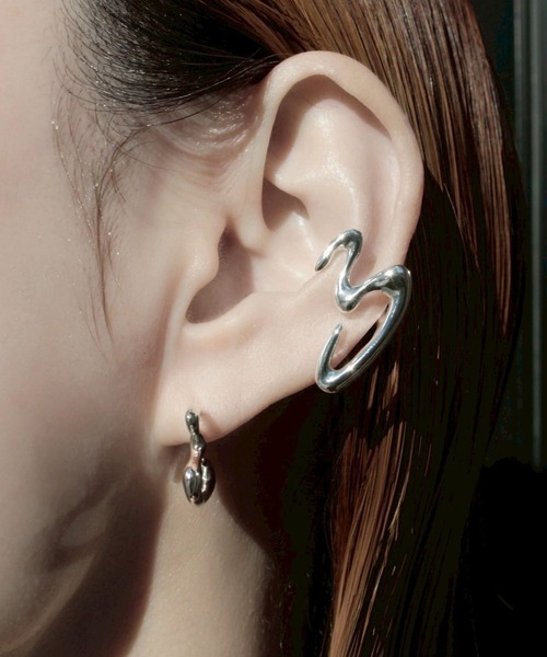 Soierie（ソワリー）の「バーチャル フック フープ ピアス /  Virtual hook hoop pierce（ピアス（両耳用）・レディース・ゴールド/シルバー・FREE）」の18枚目の写真