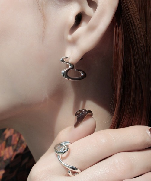 Soierie（ソワリー）の「バーチャル フック フープ ピアス /  Virtual hook hoop pierce（ピアス（両耳用）・レディース・ゴールド/シルバー・FREE）」の17枚目の写真