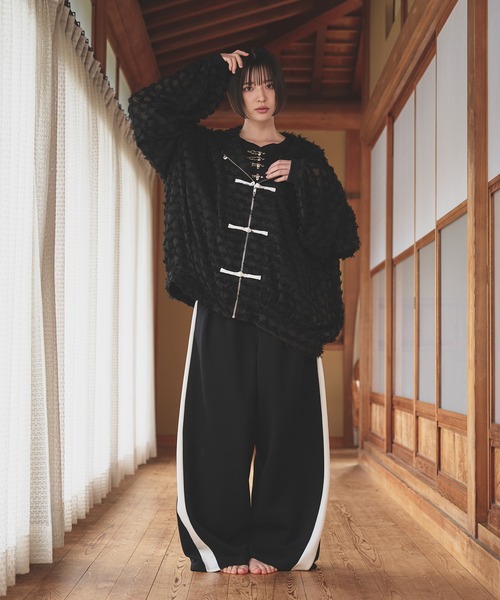 狐独(コドク)の「カーブライントラックパンツ(その他パンツ・メンズ・オフホワイト/ブラック・LARGE/MEDIUM/SMALL)」の14枚目の写真