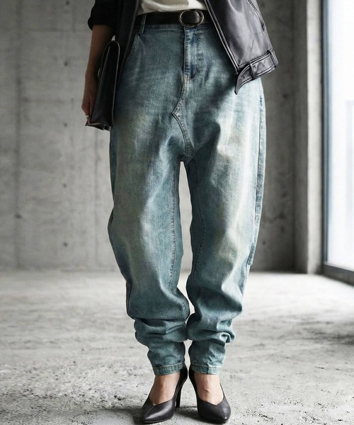 antiqua（アンティカ）の「サルエル デニムパンツ（デニムパンツ・レディース・ブルー系その他/インディゴブルー・LARGE/MEDIUM）」の2枚目の写真