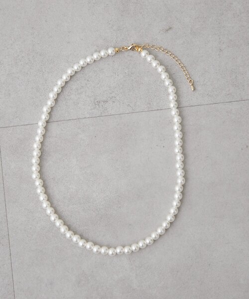 mystic（ミスティック）の「シンプルパールネックレス（ネックレス・レディース・オフホワイト・ONE SIZE）」の4枚目の写真