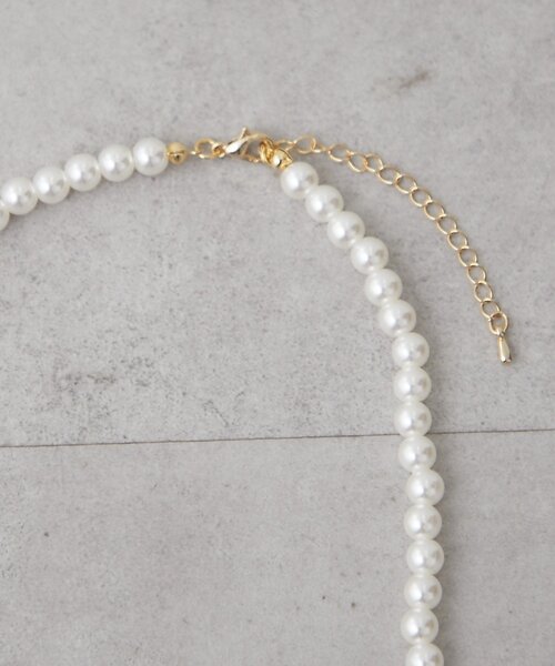 mystic（ミスティック）の「シンプルパールネックレス（ネックレス・レディース・オフホワイト・ONE SIZE）」の5枚目の写真