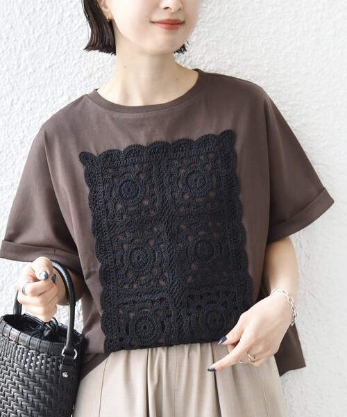 SHIPS(シップス)の「【WEB限定】〈汗染み防止/手洗い可能〉クロシェ レース ドッキング ショート スリーブ TEE(Tシャツ/カットソー・レディース・イエロー系/ブラウン/ホワイト・ONE SIZE)」の12枚目の写真