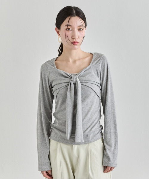 NUJOH（ヌゾ）の「Front Tie Draped Top / フロントタイドレープトップス（Tシャツ/カットソー・レディース・グレー/ブラック/アイボリー・FREE）」の15枚目の写真