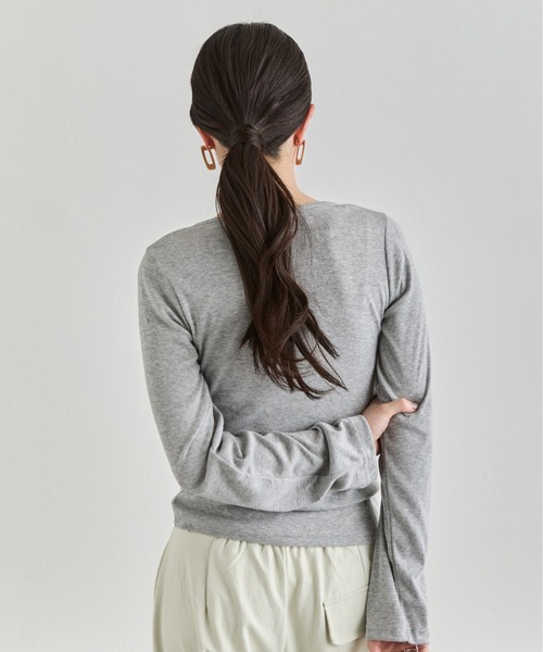 NUJOH（ヌゾ）の「Front Tie Draped Top / フロントタイドレープトップス（Tシャツ/カットソー・レディース・グレー/ブラック/アイボリー・FREE）」の20枚目の写真