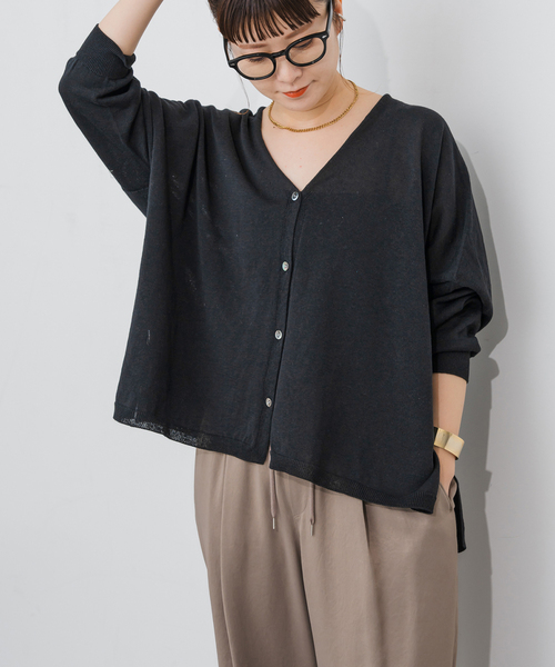 Spick & Span(スピックアンドスパン)の「《新色有り / 追加》コットンリネンギマオーバーサイズカーディガン(カーディガン/ボレロ・レディース・ベージュ系その他/グリーン/ブラック・FREE)」の8枚目の写真