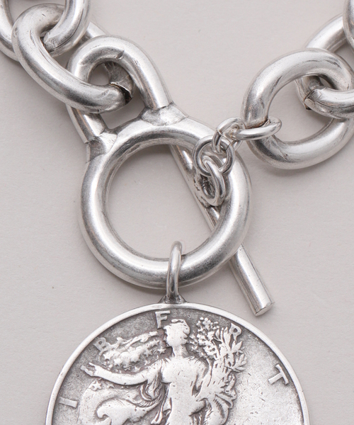 AP STUDIO(エーピーストゥディオ)の「【JANIS SAVITT/ジャニス・サビット】Silver Coin Bracelet(ブレスレット・レディース・シルバー・FREE)」の2枚目の写真
