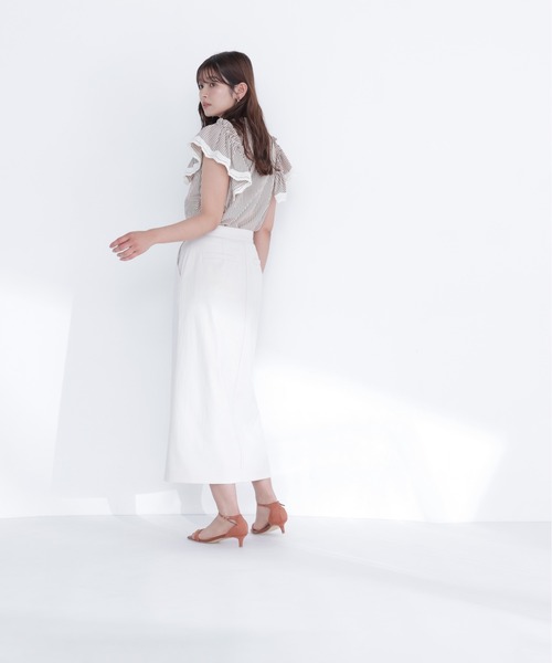 NATURAL BEAUTY BASIC(ナチュラルビューティーベーシック)の「リネンブレンドナロースカート(スカート・レディース・オフホワイト/チャコールグレー/ベージュ・P/S/MEDIUM)」の4枚目の写真