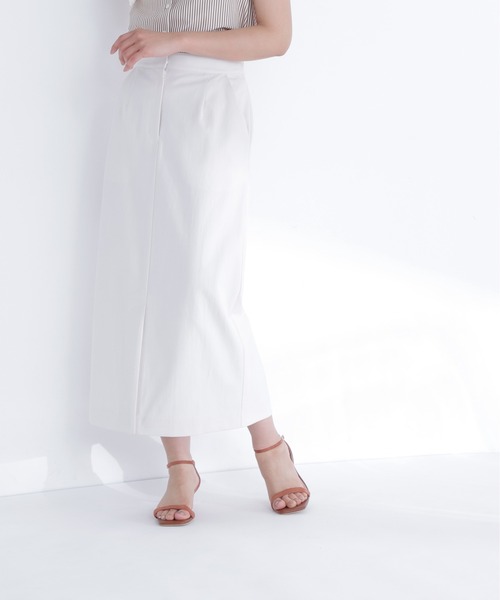 NATURAL BEAUTY BASIC(ナチュラルビューティーベーシック)の「リネンブレンドナロースカート(スカート・レディース・オフホワイト/チャコールグレー/ベージュ・P/S/MEDIUM)」の5枚目の写真