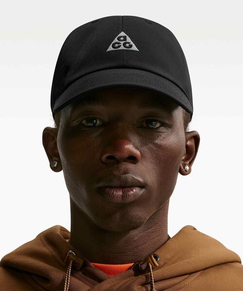 ACG（エィシージー）の「ナイキ ACG クラブ アンストラクチャード キャップ / Nike ACG Club Unstructured Cap IH9256-010 Black（キャップ・メンズ・ブラック・L/XL/M/L/S/M）」の4枚目の写真