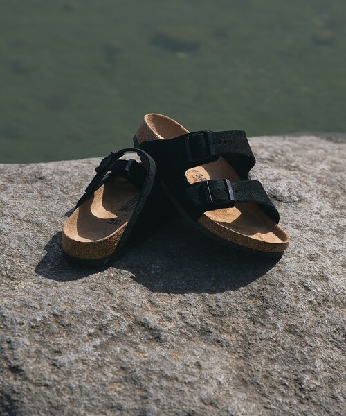 BIRKENSTOCK(ビルケンシュトック)の「BIRKENSTOCK: ARIZONA(サンダル・メンズ・ブラック/ベージュ・41/42/43/40)」の1枚目の写真