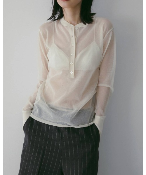 anuke(アンヌーク)の「anuke Sheer Henley Knit(ニット/セーター・レディース・ダークブラウン/オフホワイト・FREE)」の1枚目の写真