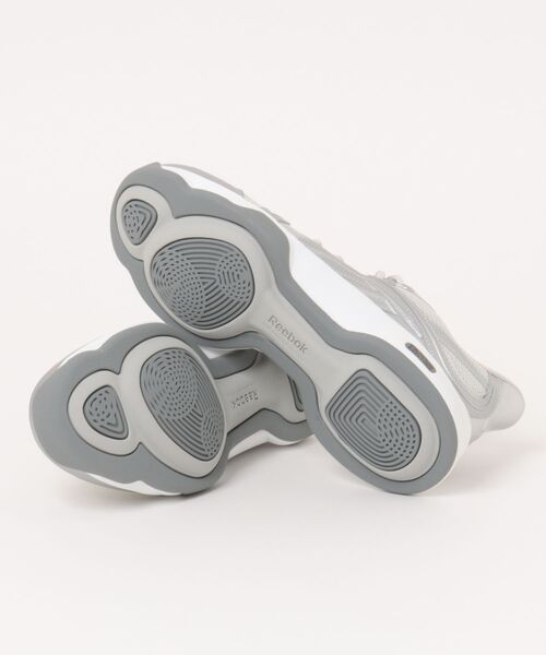 Reebok(リーボック)の「Reebok リーボック EASYTONE レディーススニーカー ウォーキングシューズ(イージートーン) 169099 100274315 グレー/グレー/ホワイト(スニーカー・レディース・グレー・22.5cm/23.0cm/23.5cm/24.0cm/24.5cm/25.0cm/25.5cm/26.0cm)」の3枚目の写真