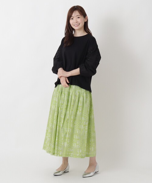 one'sterrace(ワンズテラス)の「異素材刺繍切替プルオーバー(Tシャツ/カットソー・レディース・ブラック系8/ブルー系その他7/ホワイト系9・02)」の14枚目の写真