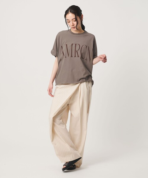 AMERICANA(アメリカーナ)の「<Americana>ロールアップ クロップド Tシャツ(Tシャツ/カットソー・レディース・ダークブラウン・FREE)」の4枚目の写真