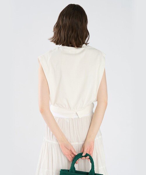 To b. by agnes b.(トゥービーバイアニエスベー)の「ロゴ コットン フレンチスリーブ トップス(Tシャツ/カットソー・レディース・ホワイト・38)」の7枚目の写真